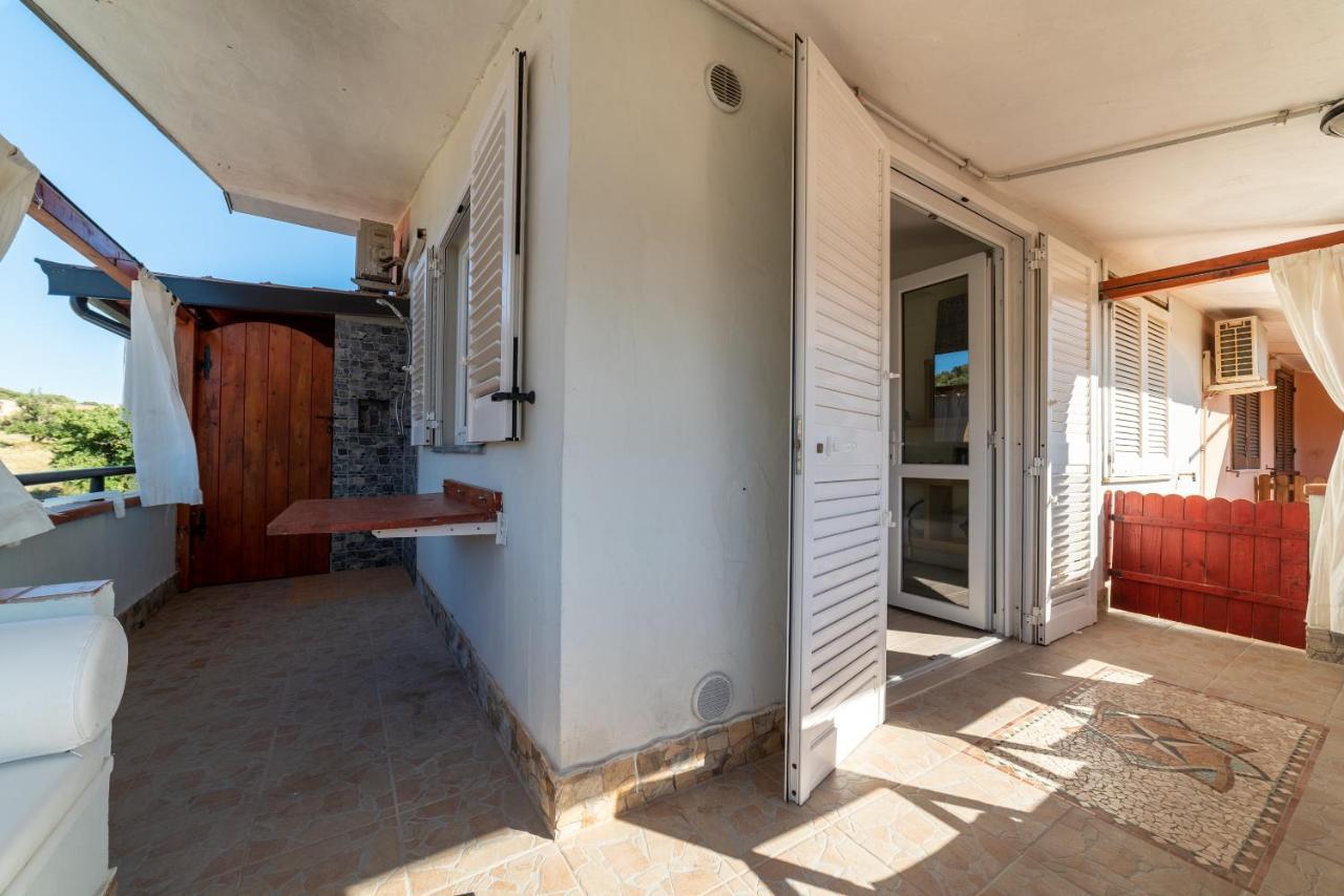 Fabulous Apartment With Amazing View Villasimius Eksteriør bilde